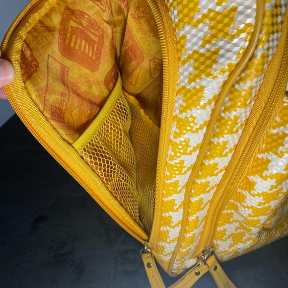 Samantha Browns Yellow Houndstooth Travel Bag - Picture 11 of 16